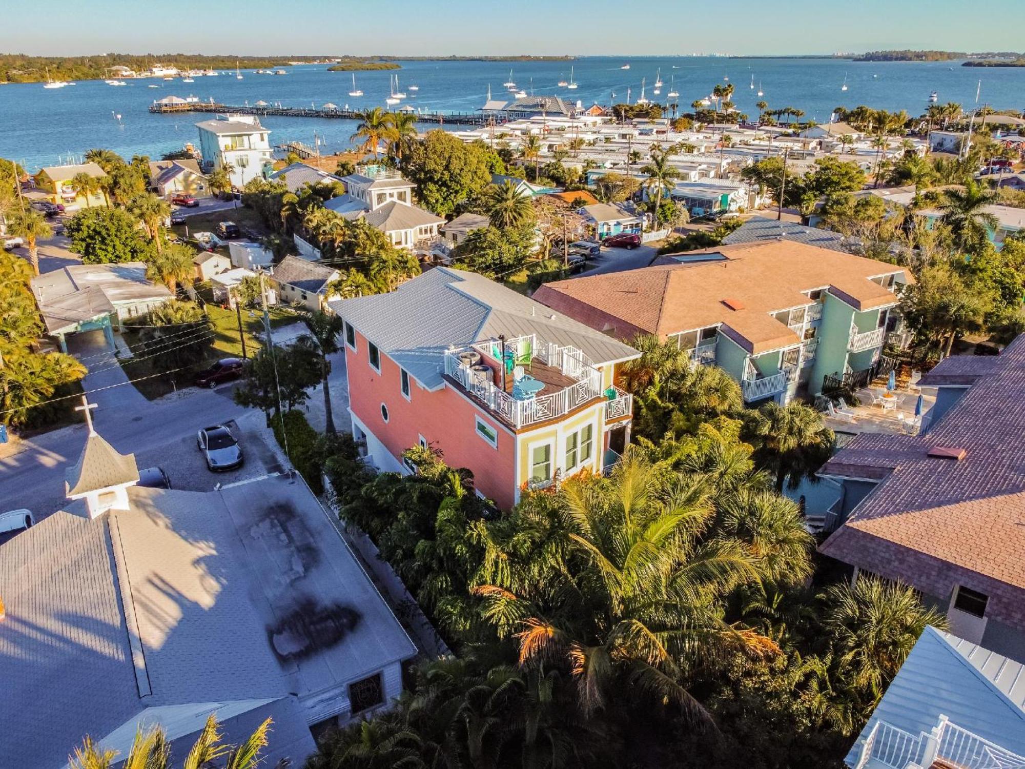 Playa Esmeralda Home! Bradenton Beach Now Open!!! Exterior photo