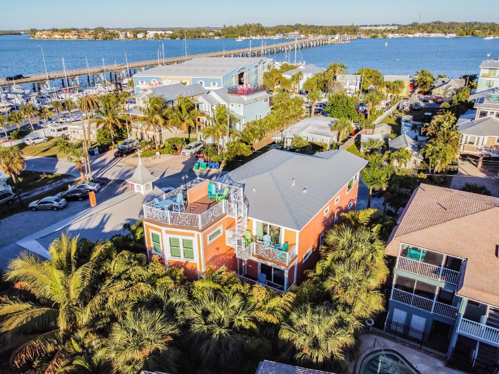 Playa Esmeralda Home! Bradenton Beach Now Open!!! Exterior photo